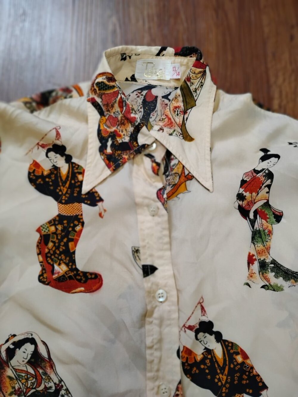 Vintage MCM Tucci Ukiyo-e Geisha Polyester Button Shirt